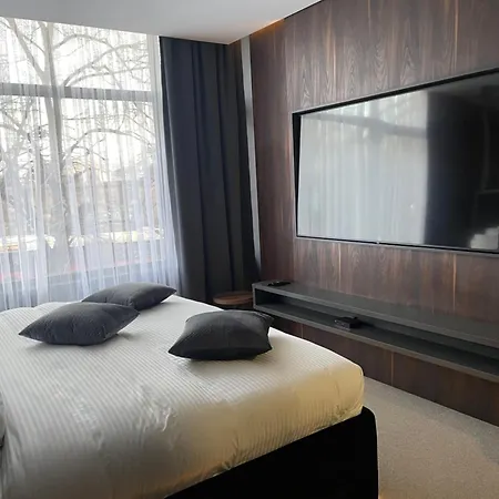 Hotel Olivia