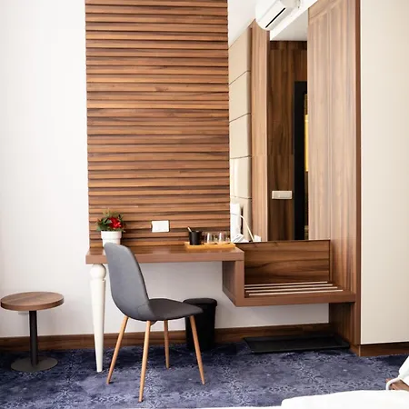 Olivia Hotel